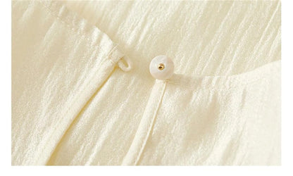 Women's Round Neck Puff Sleeve Blouse